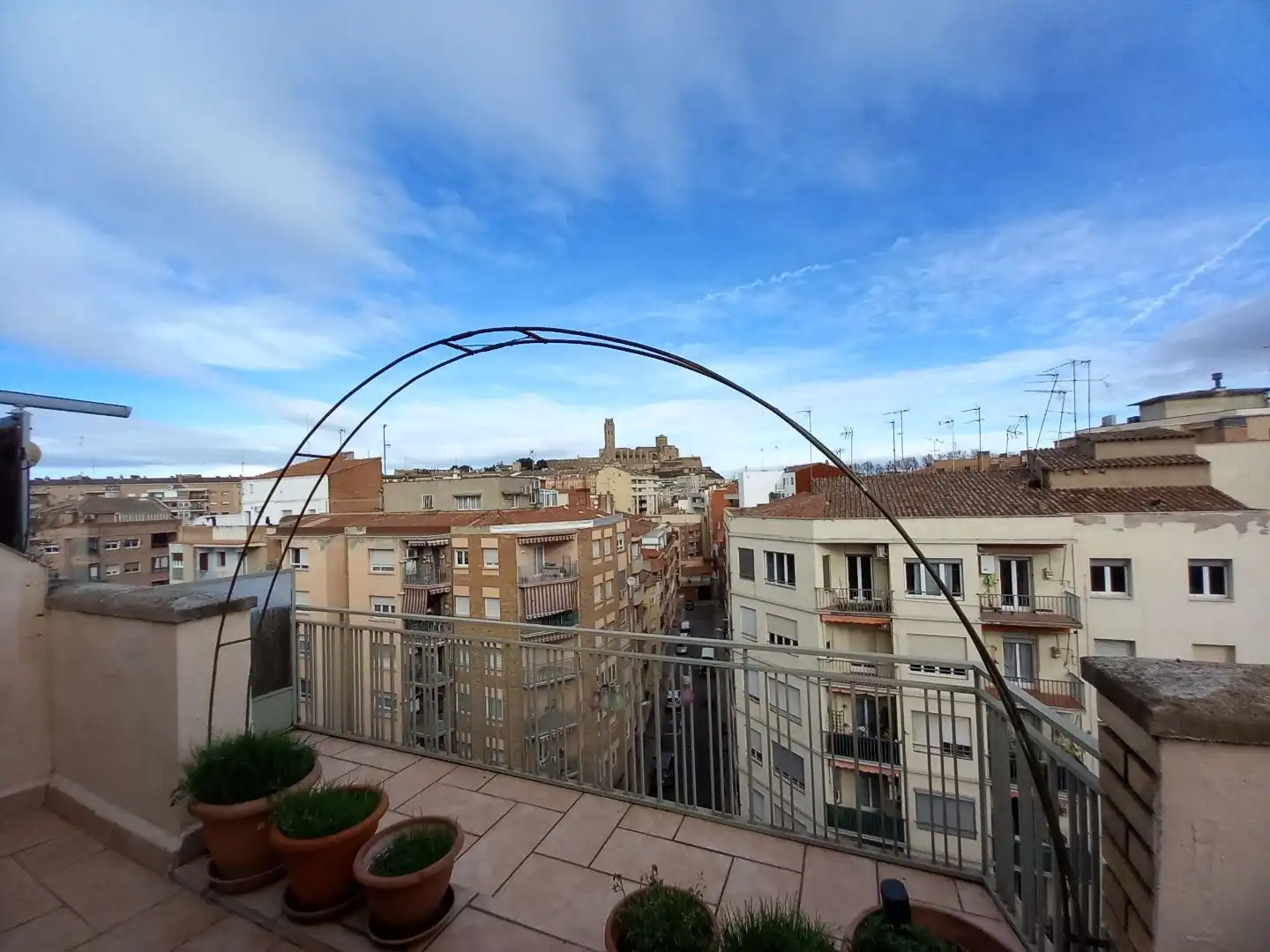 Attique avec ascenseur à vendre à Avinguda de València 5