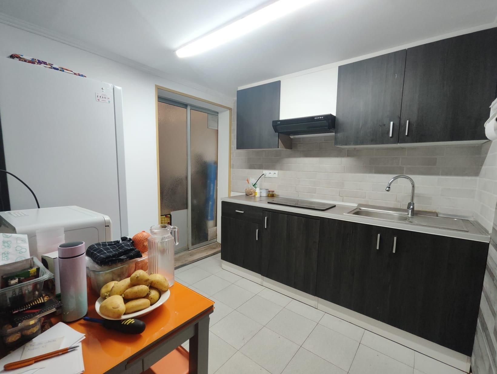 Kitchen of Flat for sale in Mollet del Vallès  with Air Conditioner