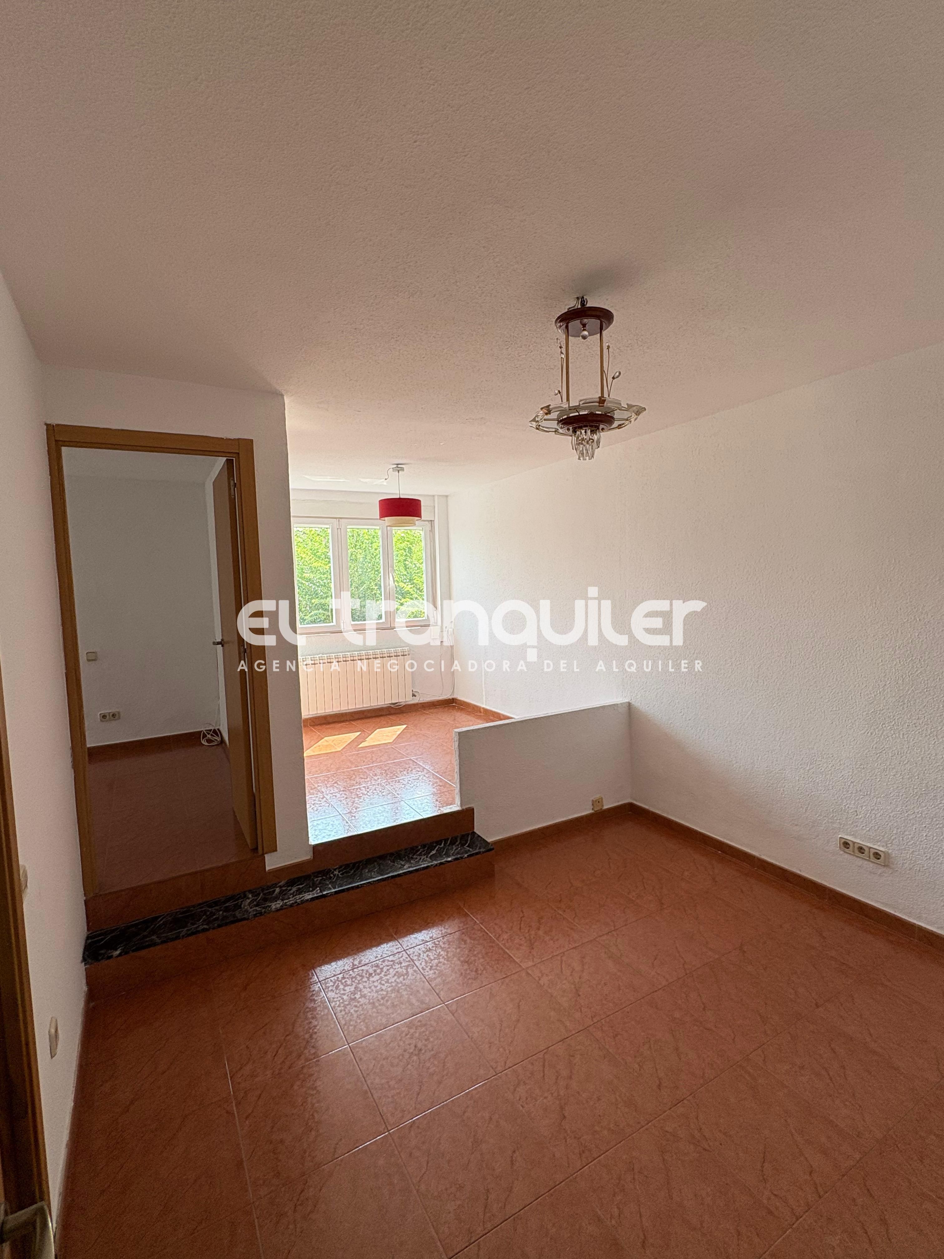 Flat for sale in Calle Tomelloso, Almendrales