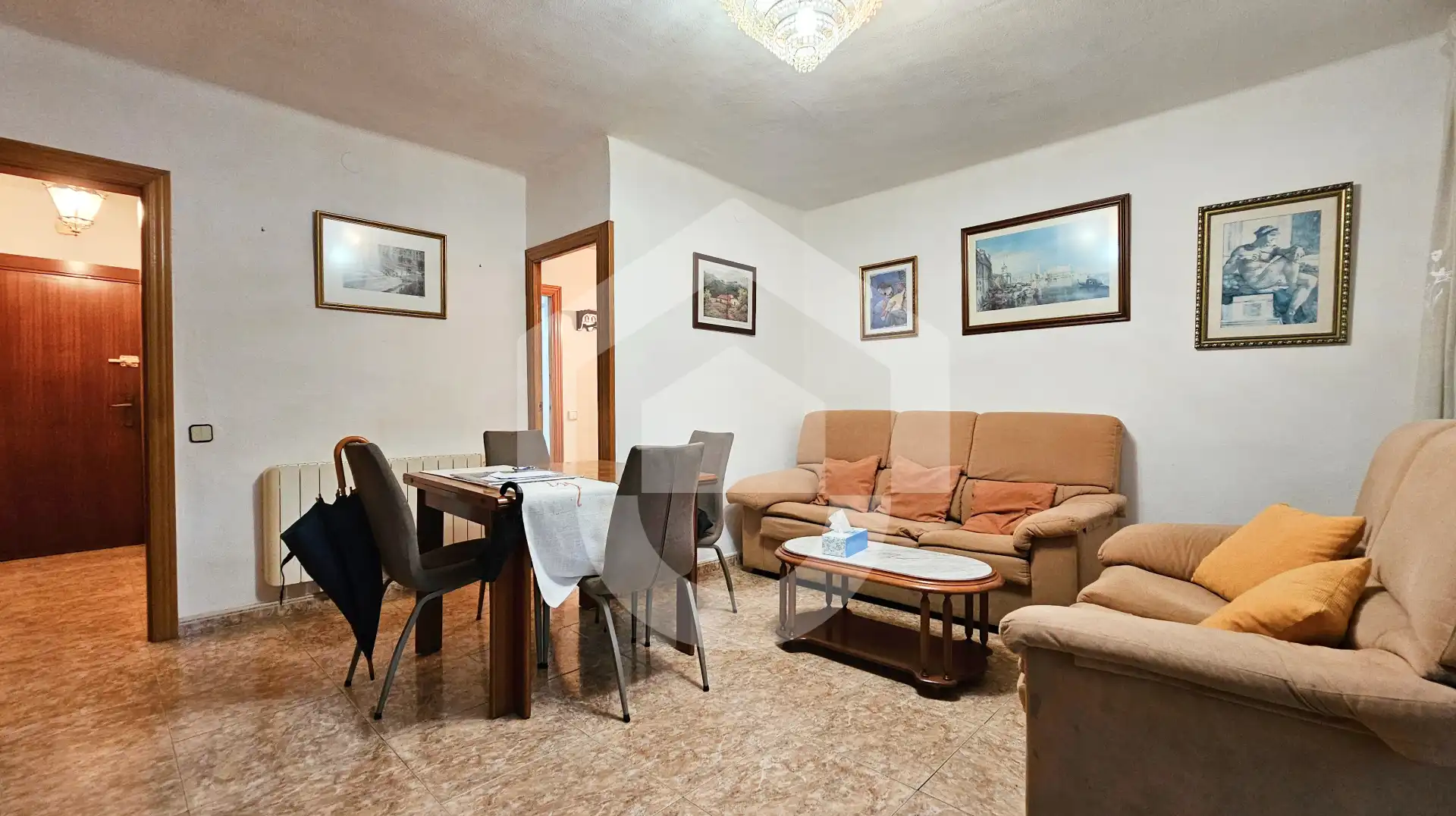 Flat with terrace for sale in Nou Barris, imagen 2