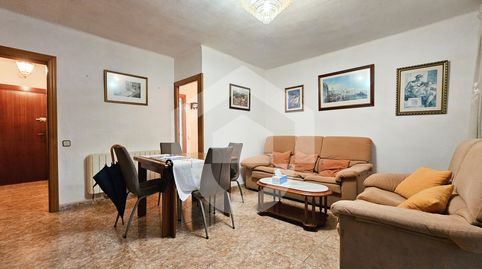 Foto 2 de Piso en venta en Porta, Barcelona Capital