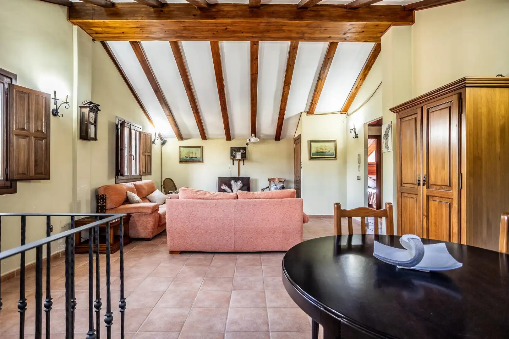 Sala d'estar de Casa o xalet en venda en Pedralba amb Aire condicionat, Calefacció i Jardí privat