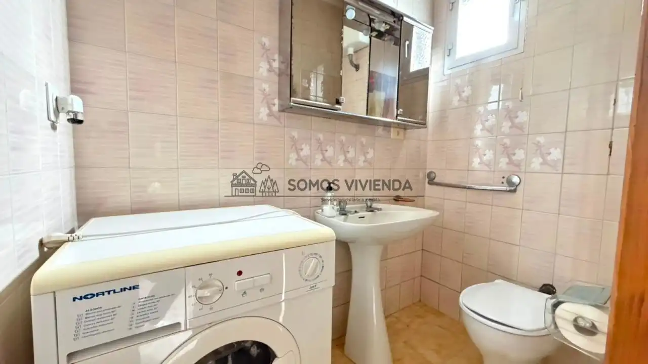 Bany de Casa o xalet en venda en O Pereiro de Aguiar  amb Calefacció, Jardí privat i Terrassa