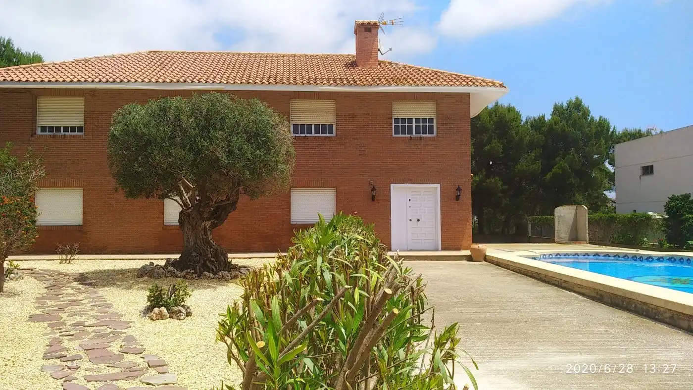 Exterior view of Houses for sale in La Nucia  with Private garden, Terrace and Storage room