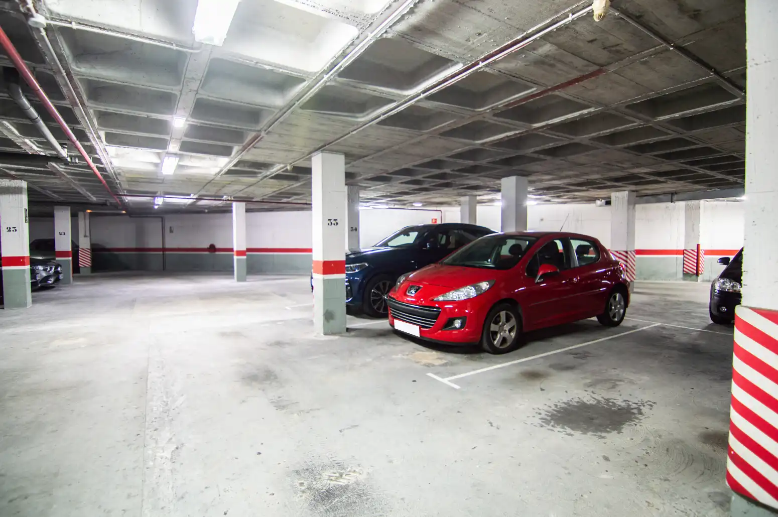 Parking of Flat for sale in Oviedo   with Heating, Parquet flooring and Terrace