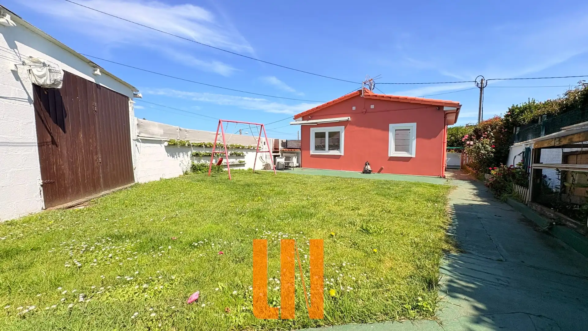 Vista exterior de Casa o chalet en venta en Arteixo con Calefacción, Jardín privado y Parquet