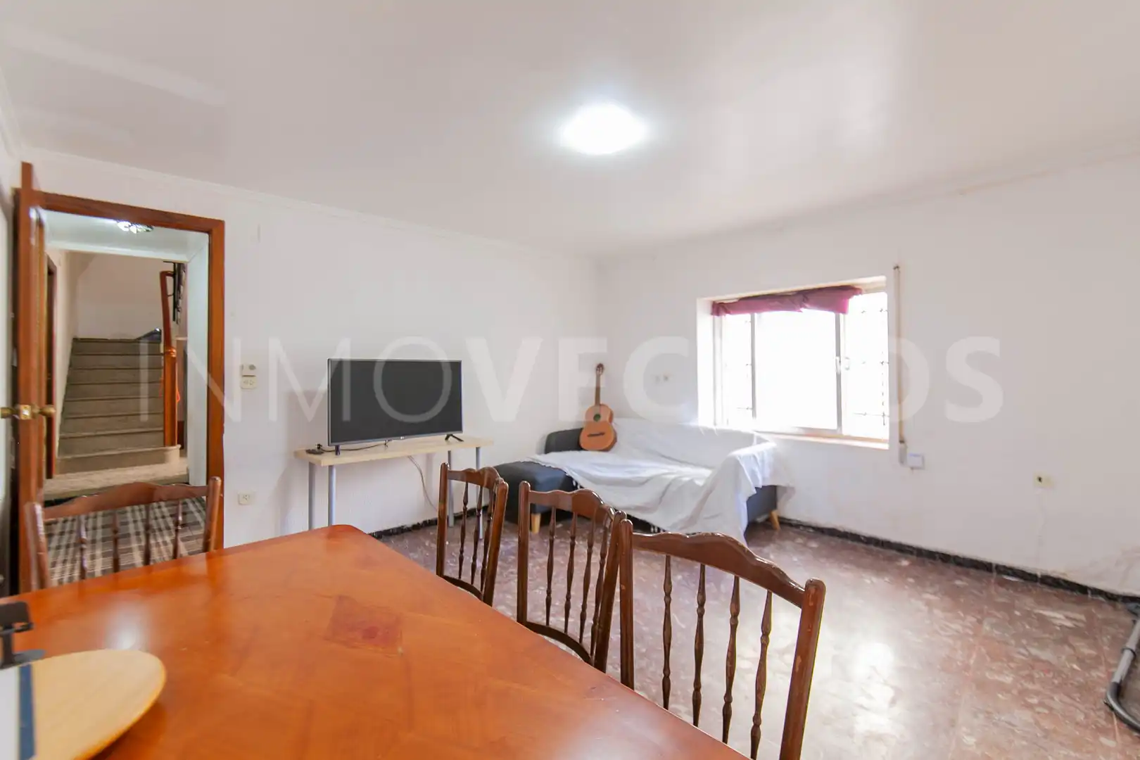 Sala d'estar de Casa adosada en venda en Cella amb Traster