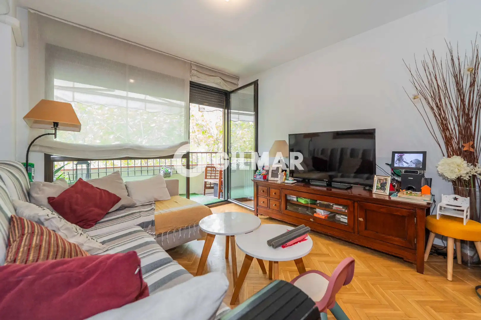 Living room of Flat for sale in Pozuelo de Alarcón  with Heating, Private garden and Swimming Pool