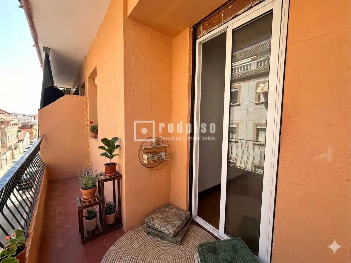Terraza de Piso en venta en Paterna con Calefacción