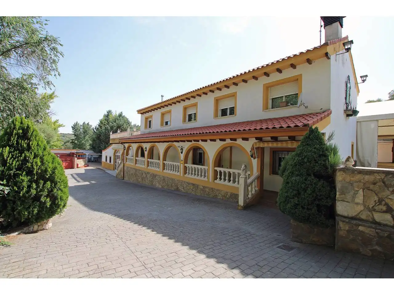 Vista exterior de Terreno en venta en Valdegrudas, Guadalajara