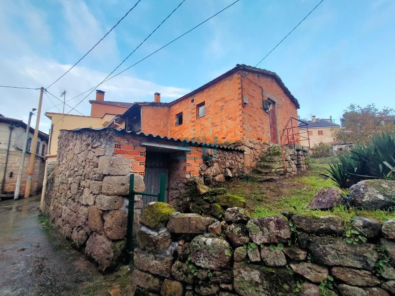 Exterior view of House or chalet for sale in Ourense Capital   with Private garden and Balcony