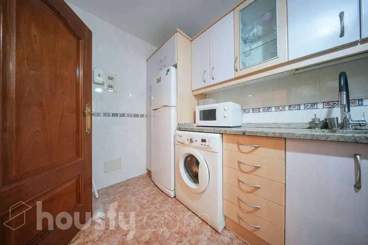Cocina de Piso en venta en Madrid con Aire acondicionado, Calefacción y Jardín privado