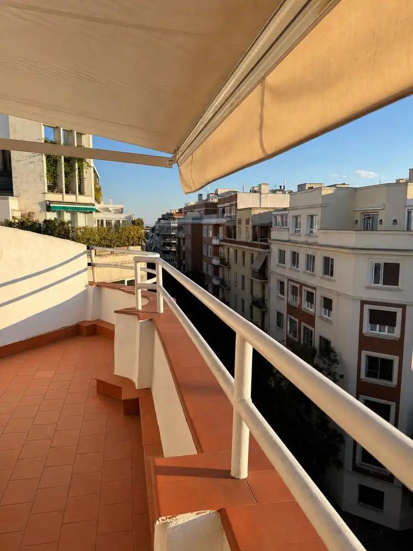 Terraza de Ático de alquiler en Madrid con Aire acondicionado, Terraza y Amueblado