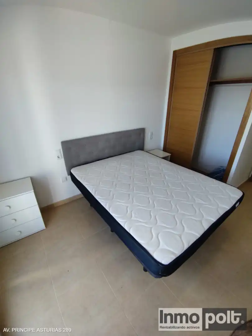 Habitación de Apartamento de alquiler en Torre-Pacheco con Jardín privado, Terraza y Amueblado