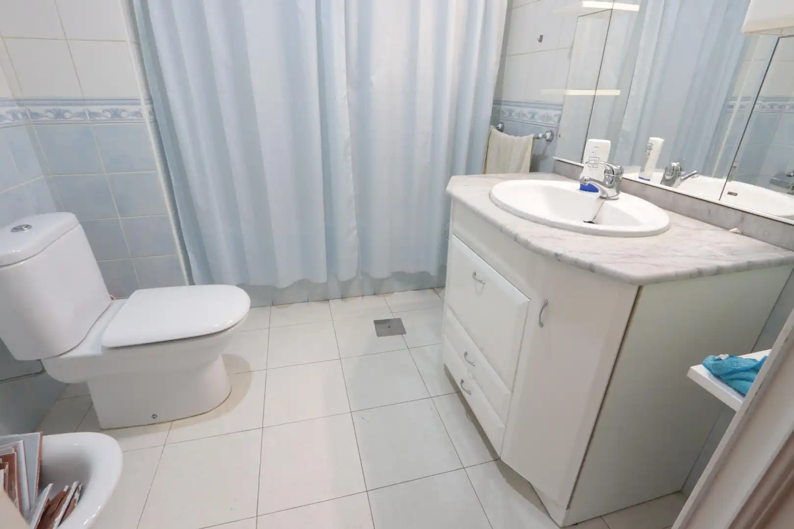Badezimmer von Wohnung zum Verkauf in Cartagena mit Klimaanlage, Heizung und Terrasse