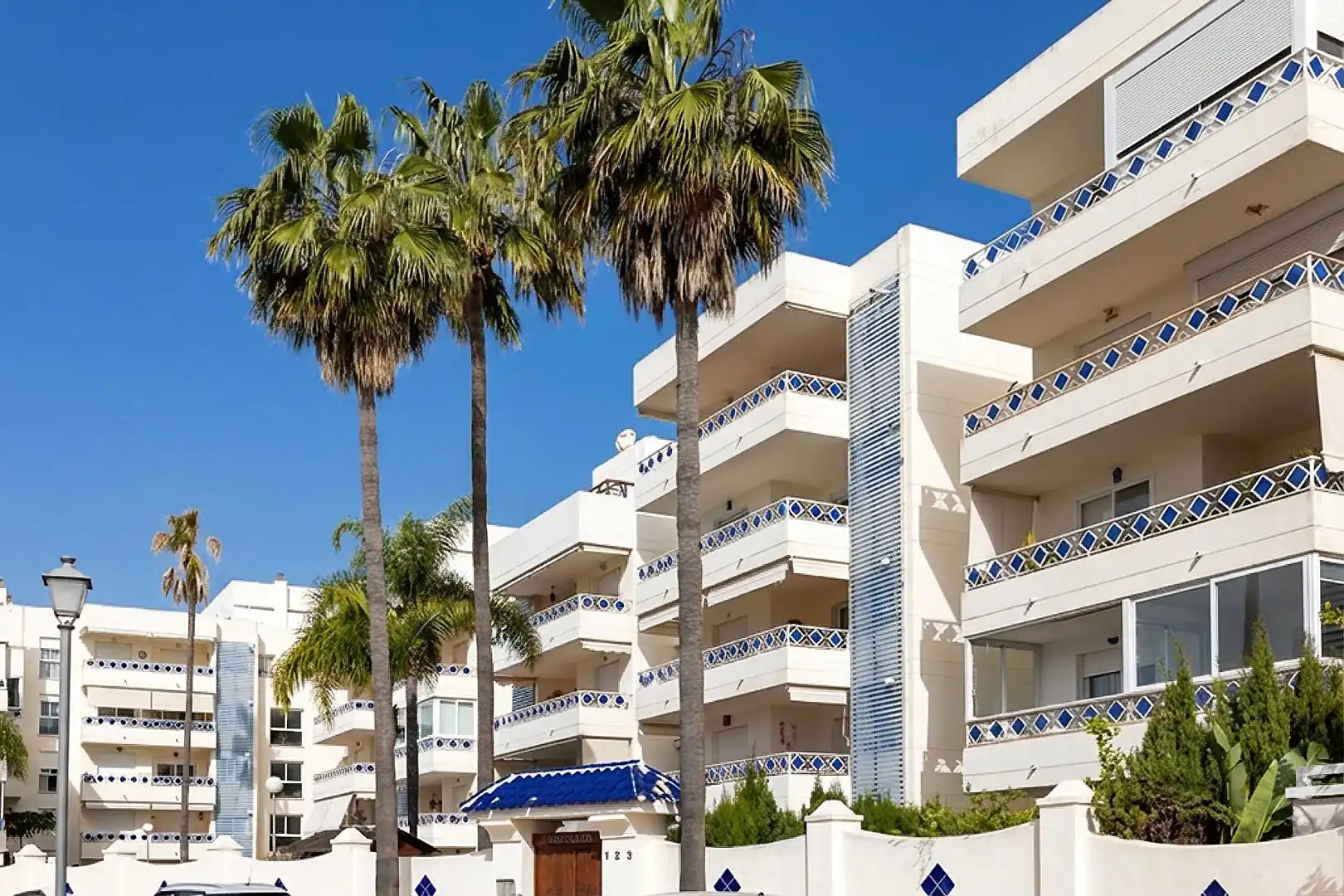 Exterior view of Apartments for sale in Marbella  with Terrace and Community pool