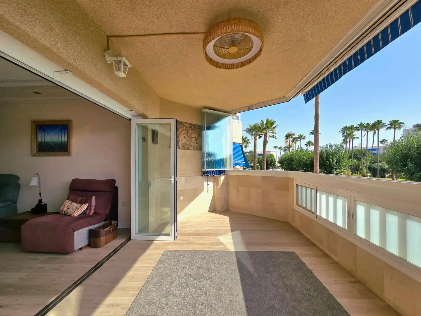 Terraza de Piso en venta en Torremolinos con Aire acondicionado, Calefacción y Jardín privado