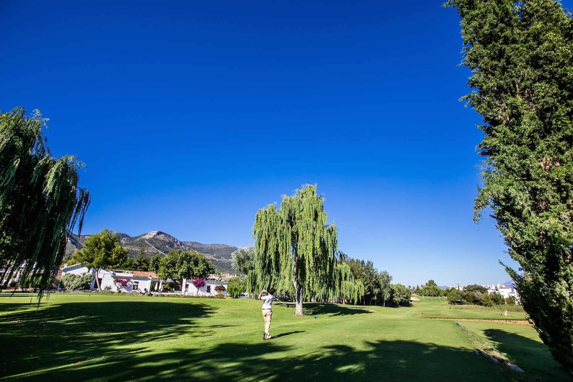 Exterior view of Single-family semi-detached for sale in Alhaurín El Grande  with Air Conditioner, Private garden and Terrace