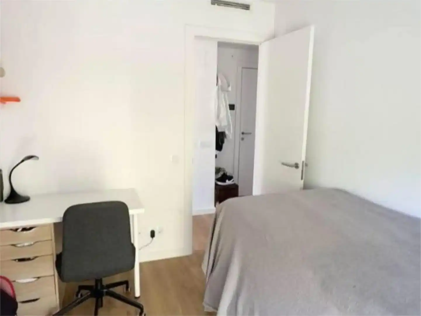 Schlafzimmer von Wohnungen zur Miete in  Barcelona Capital mit Klimaanlage und Schwimmbad