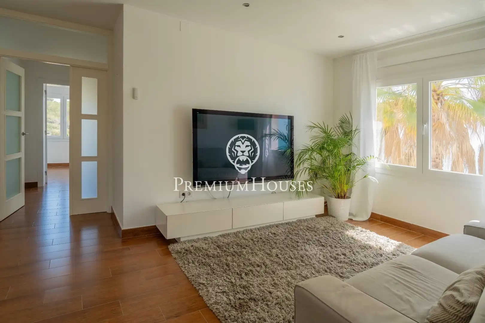 Living room of Houses for sale in Vilanova i la Geltrú  with Air Conditioner, Heating and Private garden