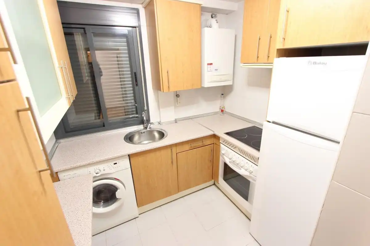 Cocina de Apartamento de alquiler en Madrid con Aire acondicionado, Amueblado y Se aceptan mascotas
