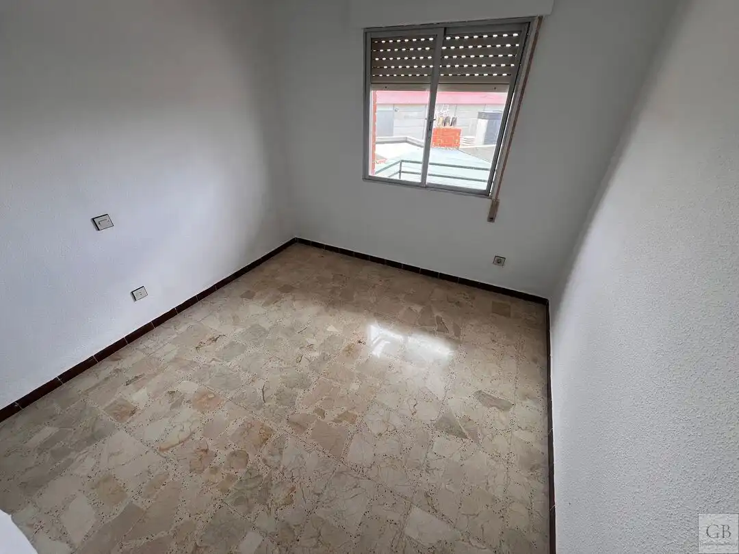 Habitación de Piso de alquiler en Consuegra con Calefacción