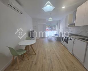 Living room of Study to rent in Salamanca Capital  with Air Conditioner and Furnished