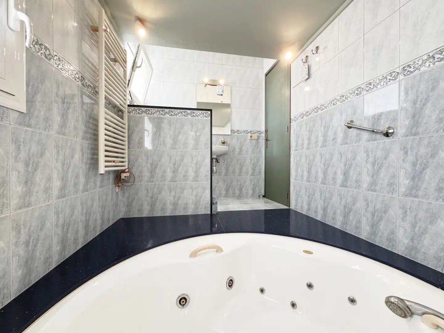 Bathroom of Houses for sale in L'Escala  with Private garden, Terrace and Alarm