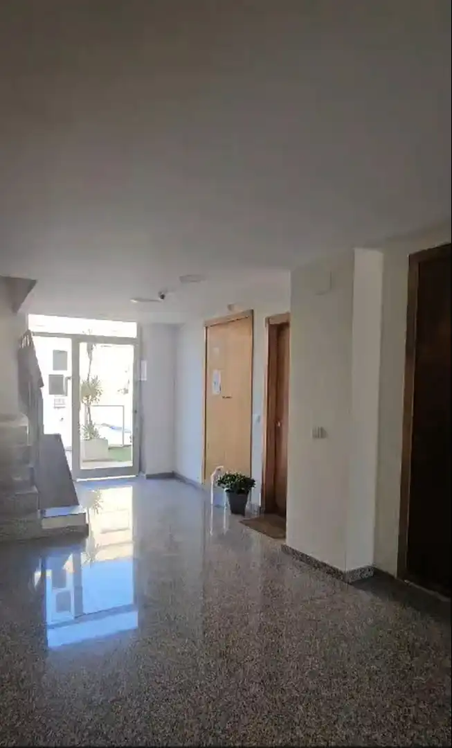 Wohnung mit Pool zum Verkauf in Carrer de República, imagen 3