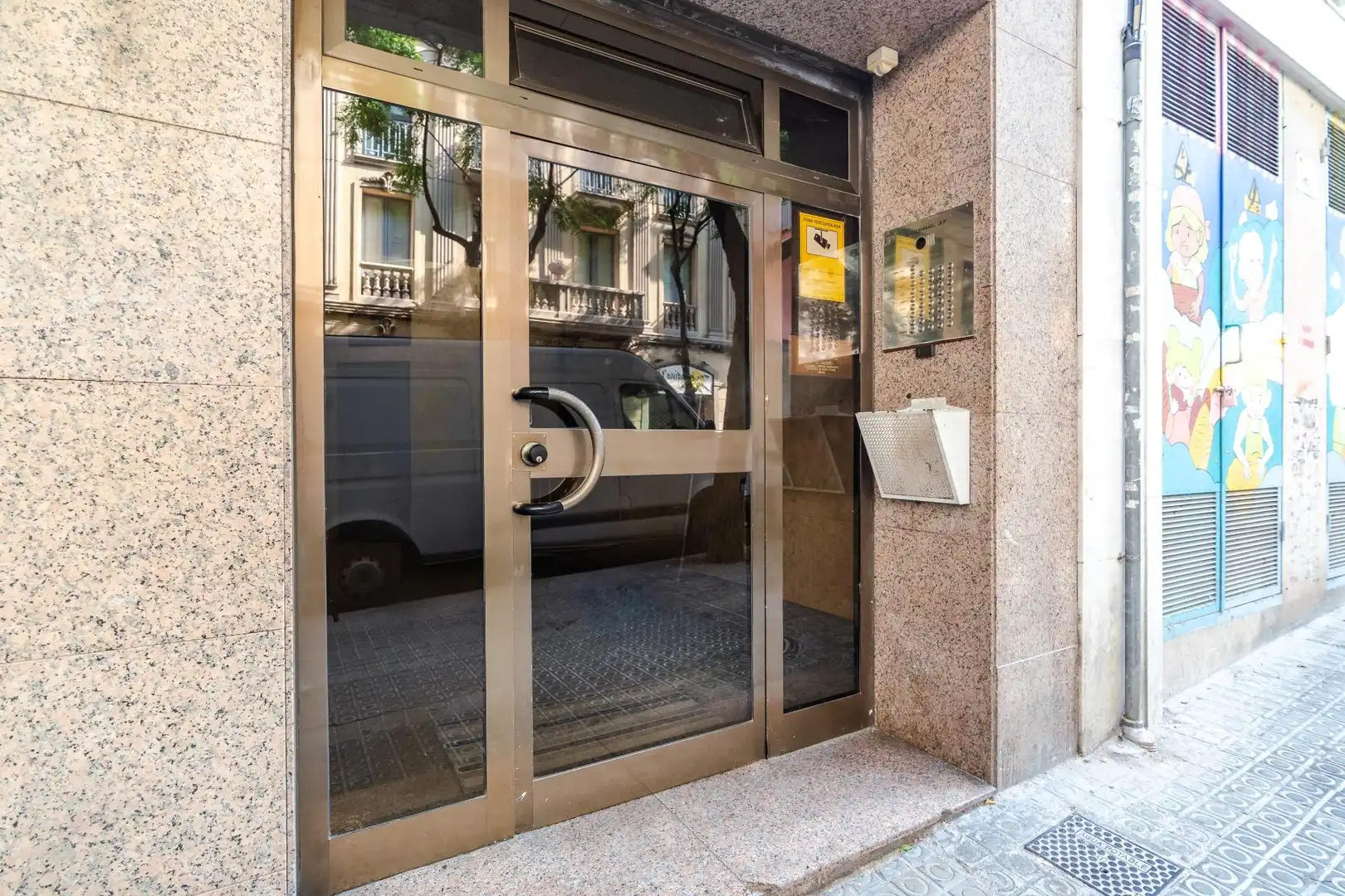 Wohnung zum Verkauf in Tarragona mit Klimaanlage und Balkon