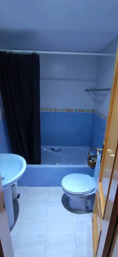 Flat for rent in Calle Hermanos Machado, El Parador de las Hortichuelas
