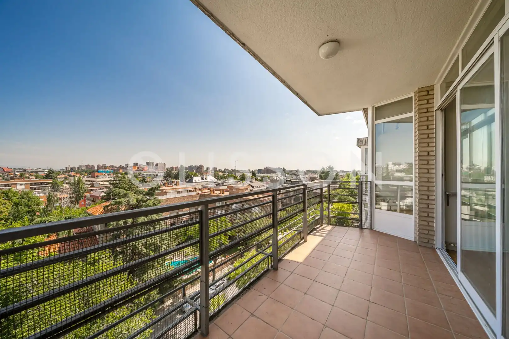 Terrassa de Apartament en venda en Madrid amb Aire condicionat i Traster