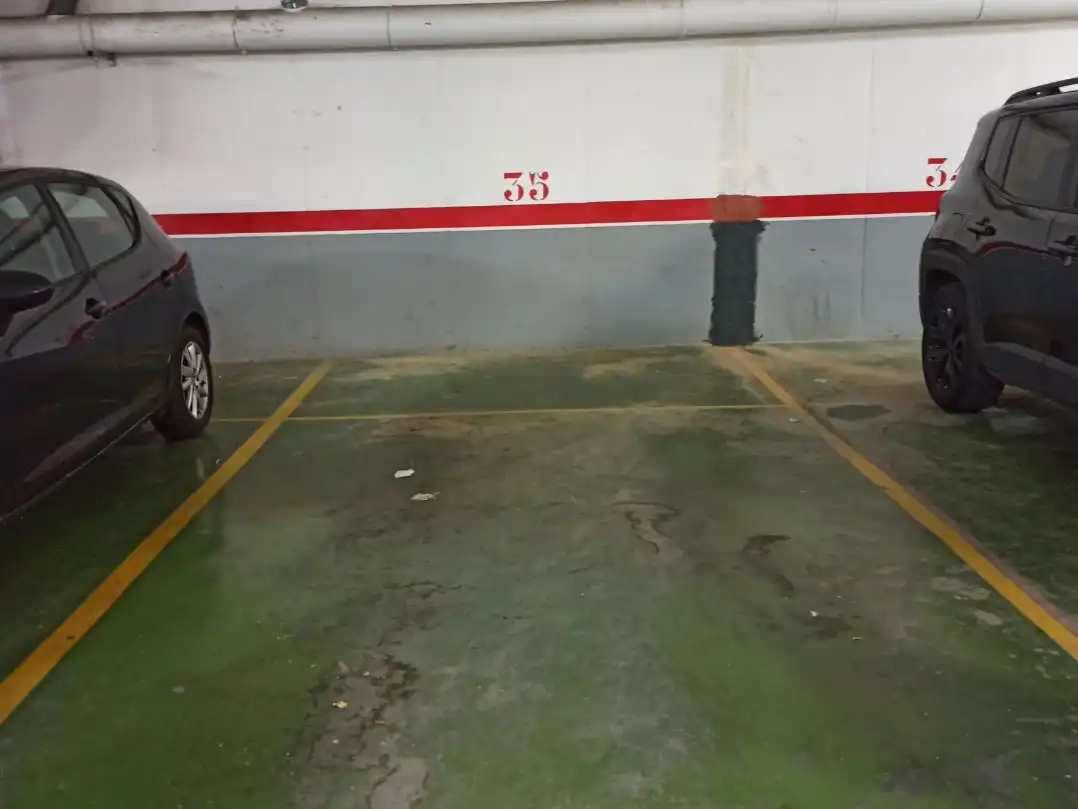 Aparcament de Garatge de lloguer en Reus