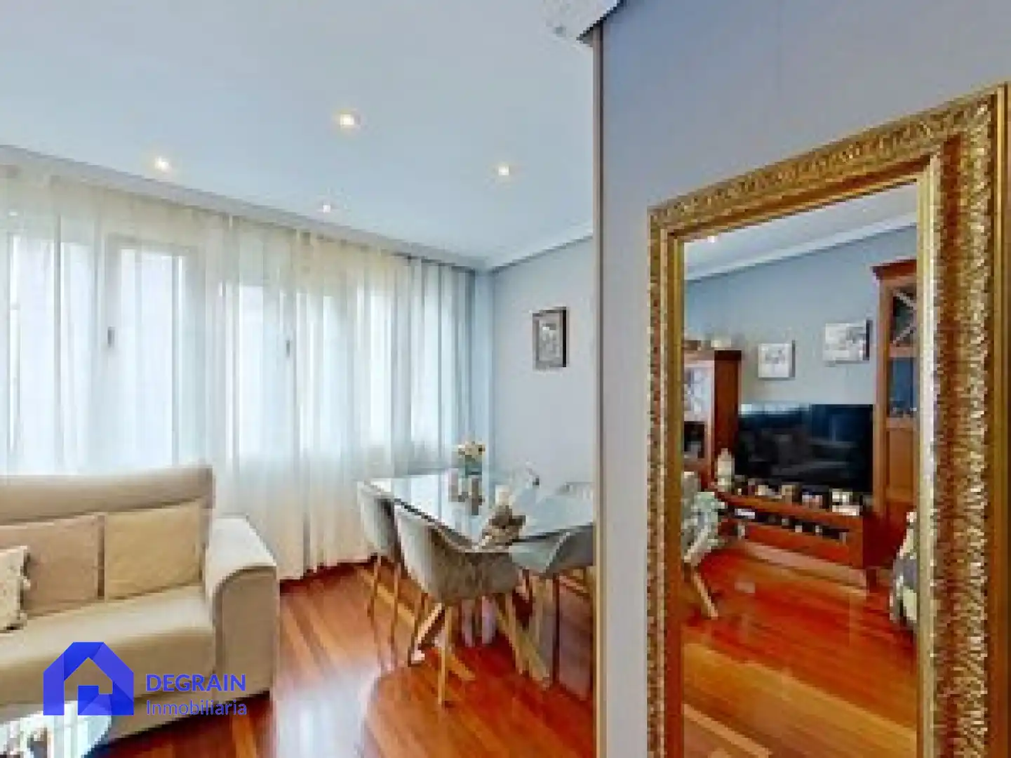 Sala de estar de Piso en venta en Avilés con Calefacción y Trastero