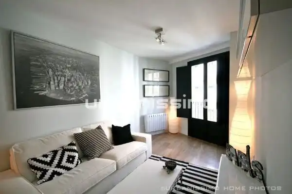 Sala de estar de Apartamento de alquiler en Madrid con Aire acondicionado, Calefacción y Amueblado