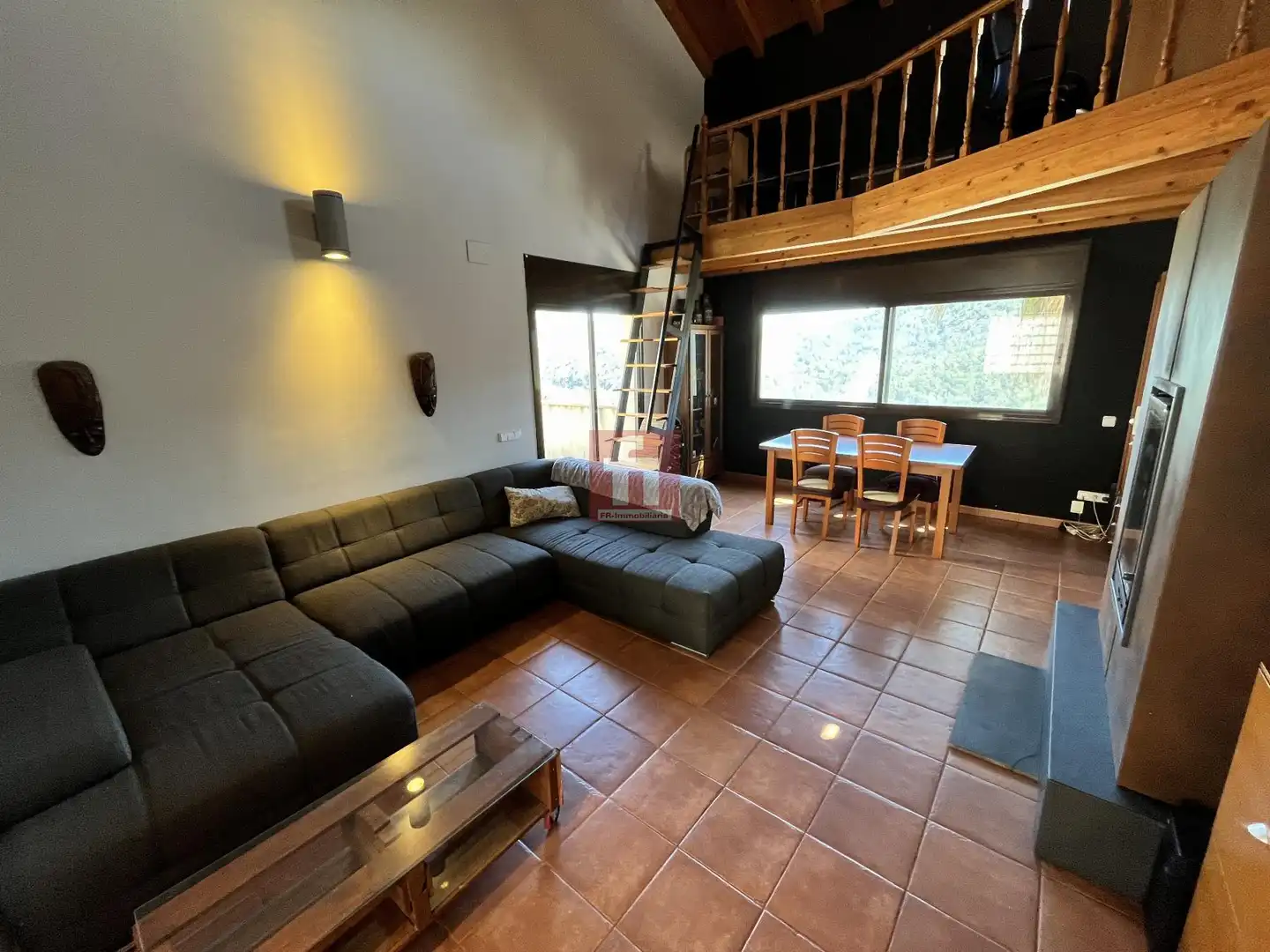 Wohnzimmer von Haus oder Chalet zum Verkauf in Olivella mit Terrasse, Abstellraum und Schwimmbad