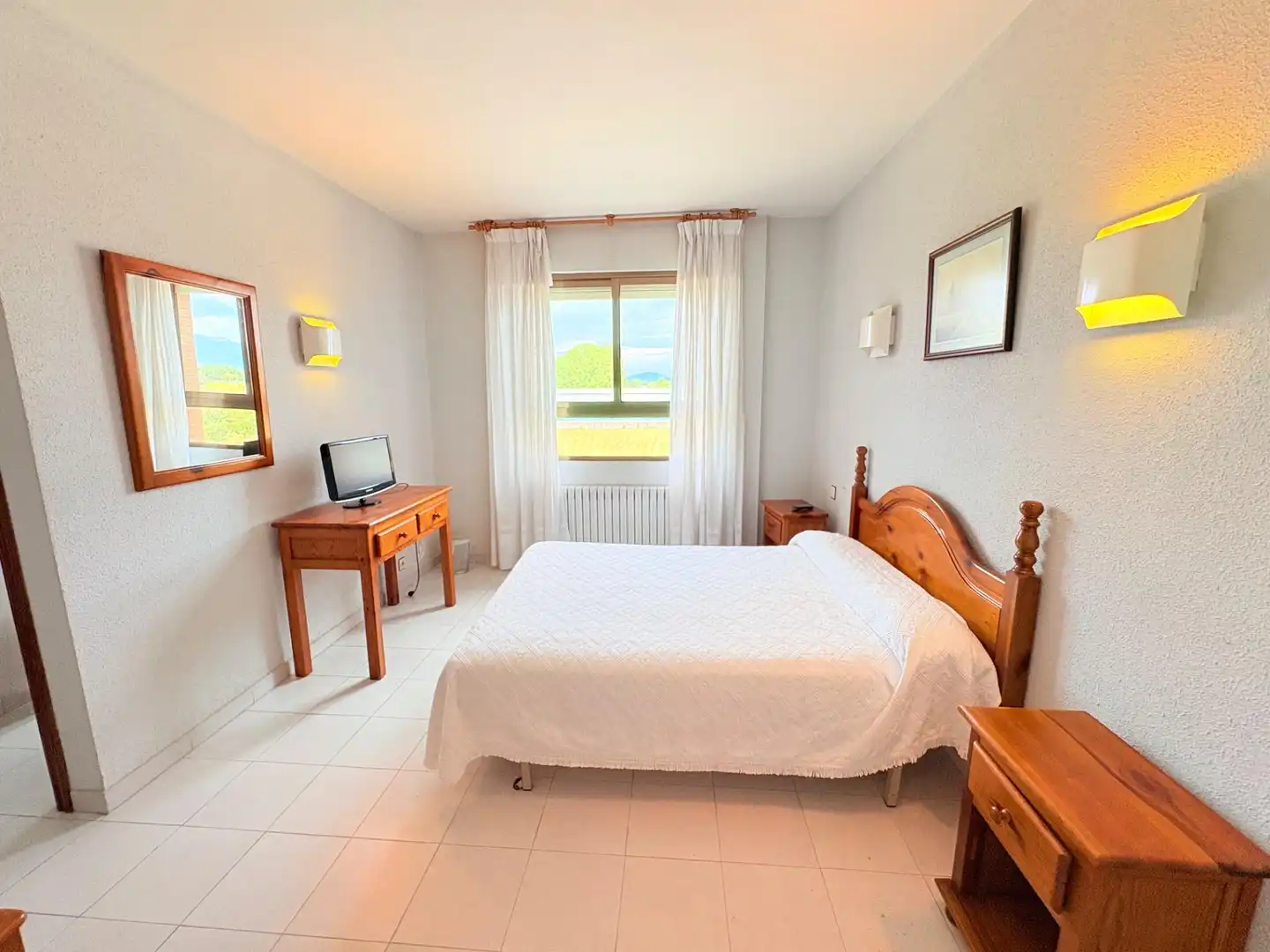 Schlafzimmer von Gebäude zum Verkauf in Carracedelo