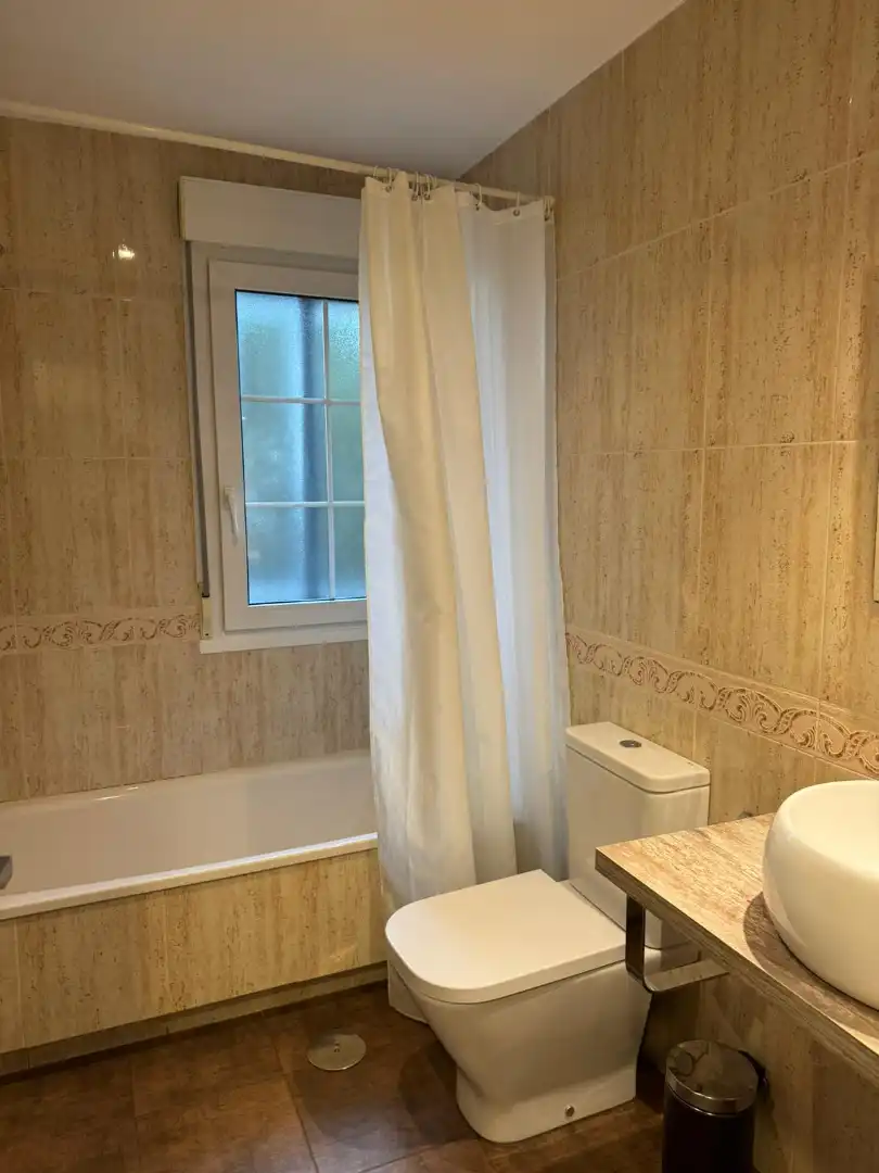 Bany de Casa adosada en venda en Guadarrama amb Calefacció, Jardí privat i Terrassa