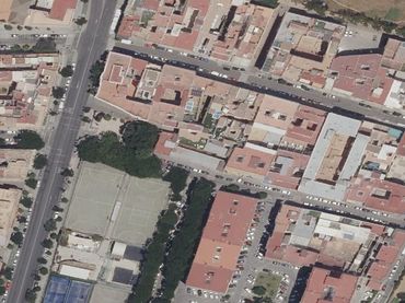 Casa en venda a CL. LEBRELES 2