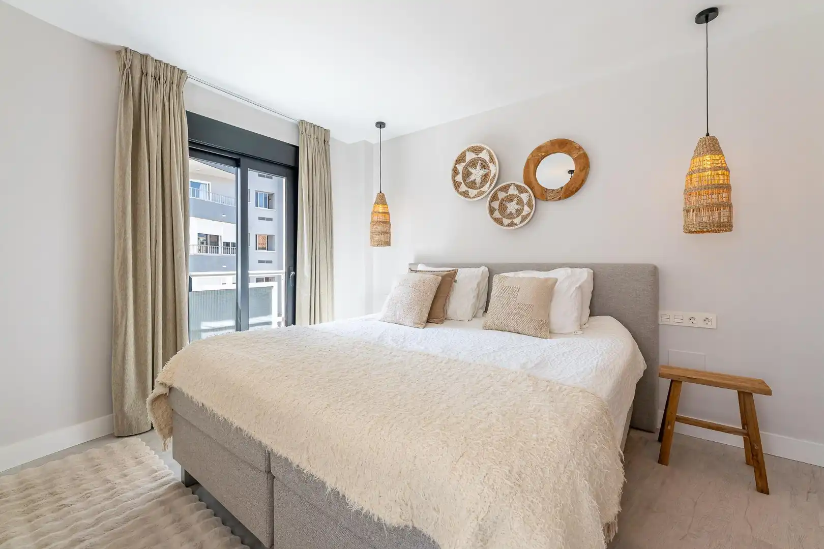 Habitación de Apartamento en venta en Torremolinos con Aire acondicionado, Calefacción y Terraza