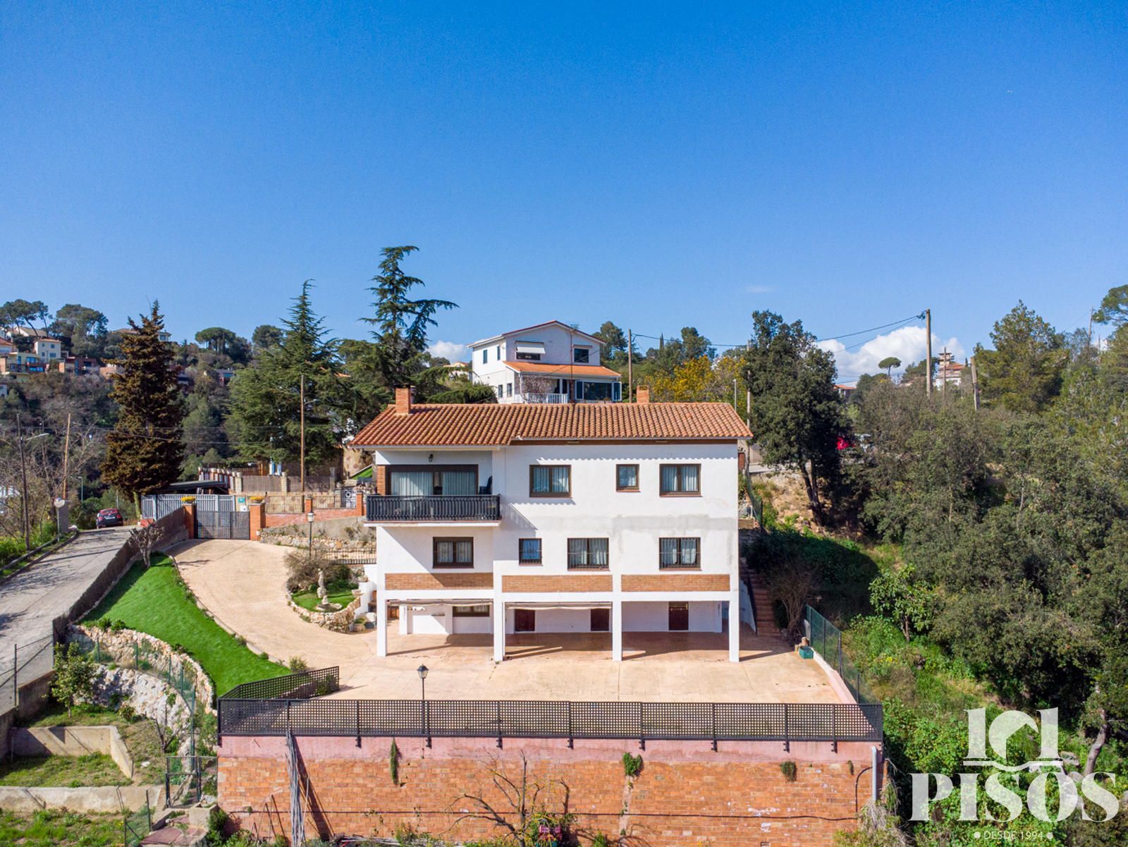 Vista exterior de Casa o chalet en venta en Sant Cugat del Vallès con Terraza y Trastero