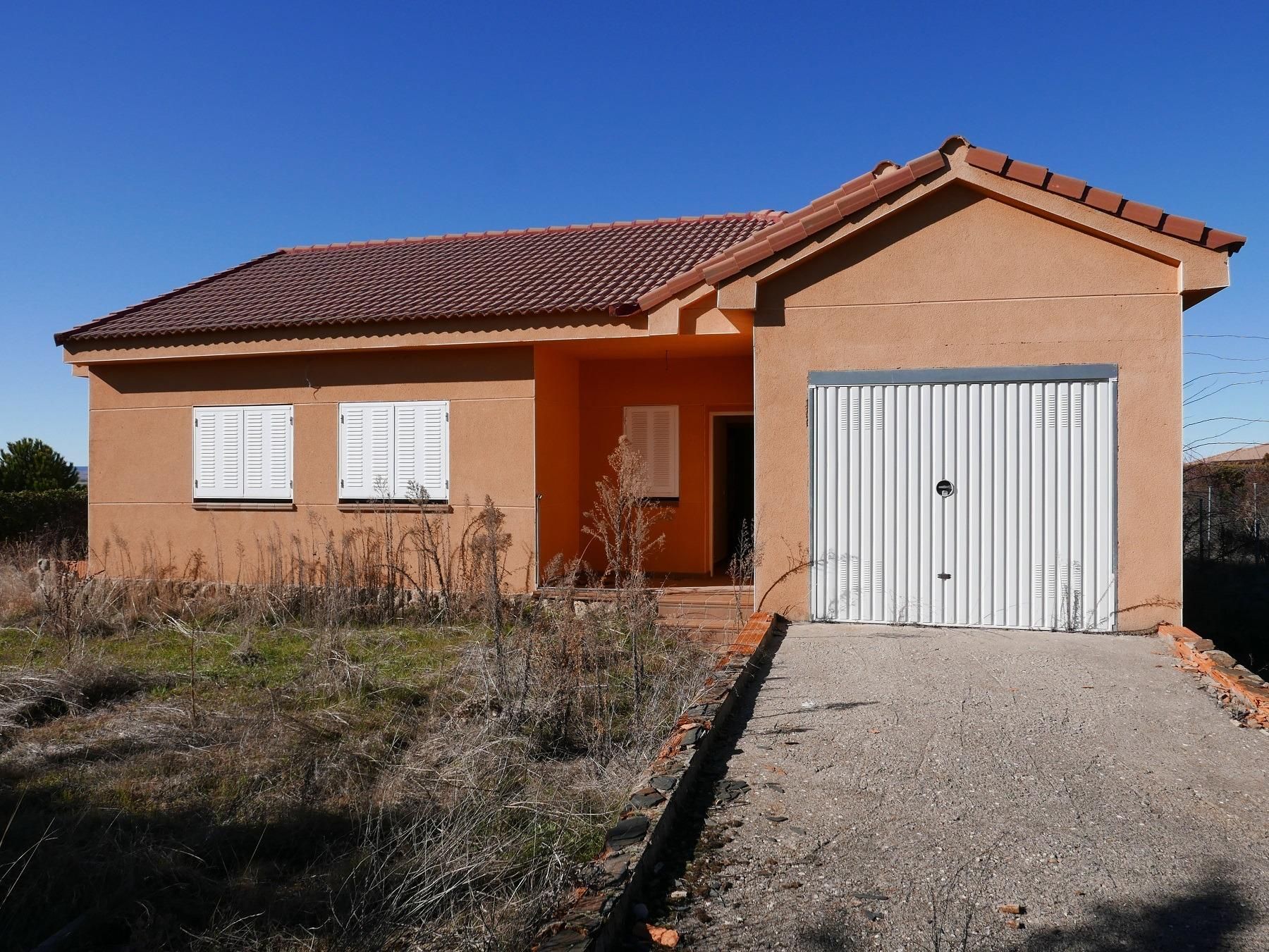 Exterior view of House or chalet for sale in Fresno de Cantespino  with Private garden