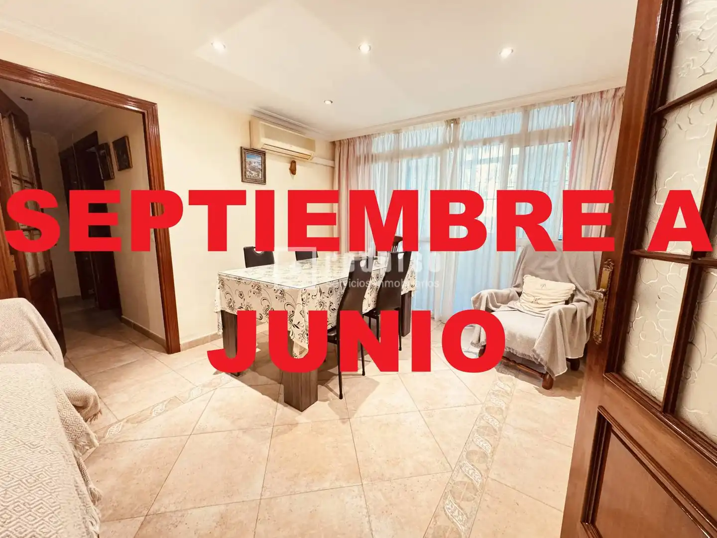 Sala de estar de Piso de alquiler en Málaga con Aire acondicionado y Amueblado