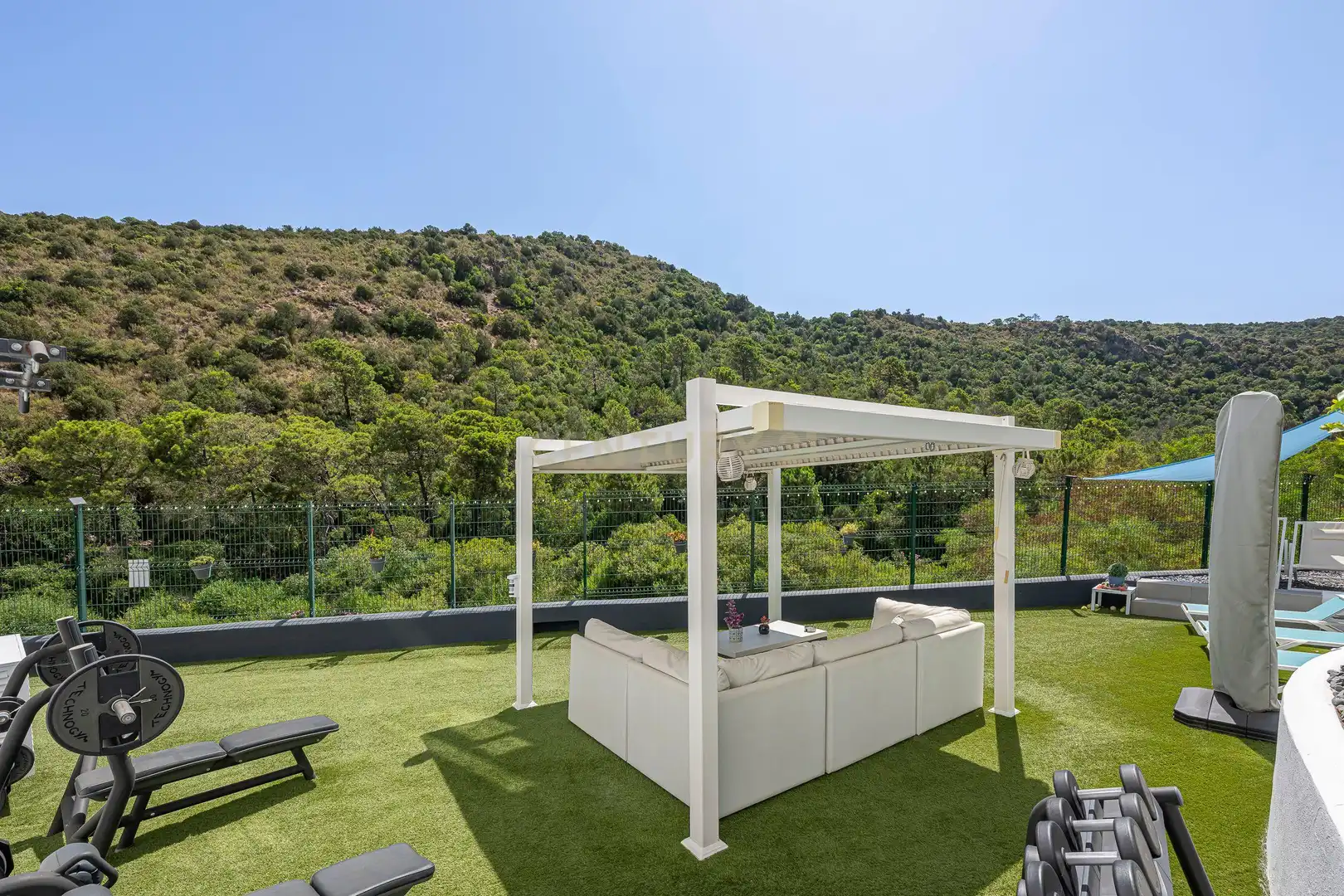 Terraza de Apartamento en venta en Benahavís con Aire acondicionado, Trastero y Lavadora