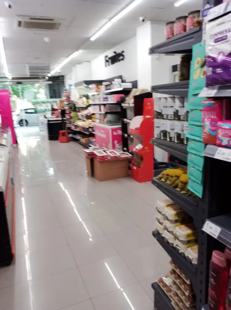 Locale commerciale in cessione a Avinguda de la Concòrdia, imagen 18