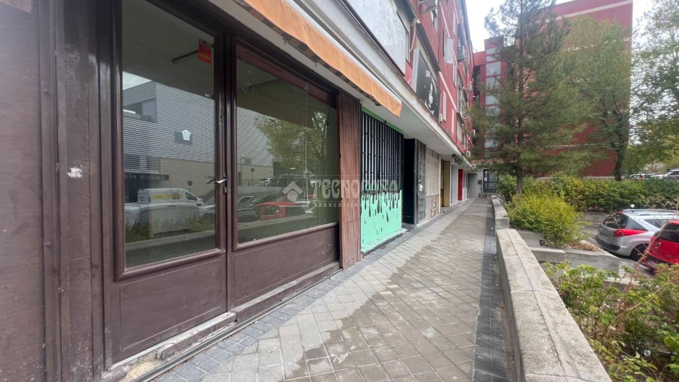 Local de lloguer a Marroquina, Moratalaz