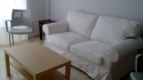 Foto 3 de Piso de alquiler en Poleares, Lucena