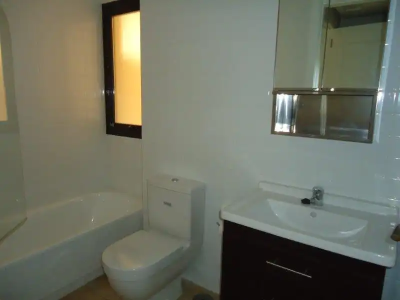 Baño de Planta baja de alquiler en Murcia con Aire acondicionado, Calefacción y Terraza