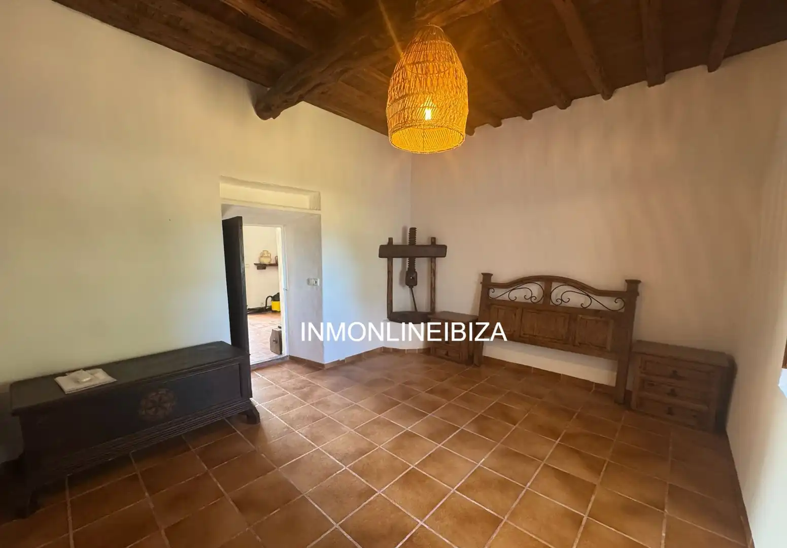 Haus oder Chalet zur Miete in Sant Joan de Labritja mit Privatgarten, Terrasse und Schwimmbad