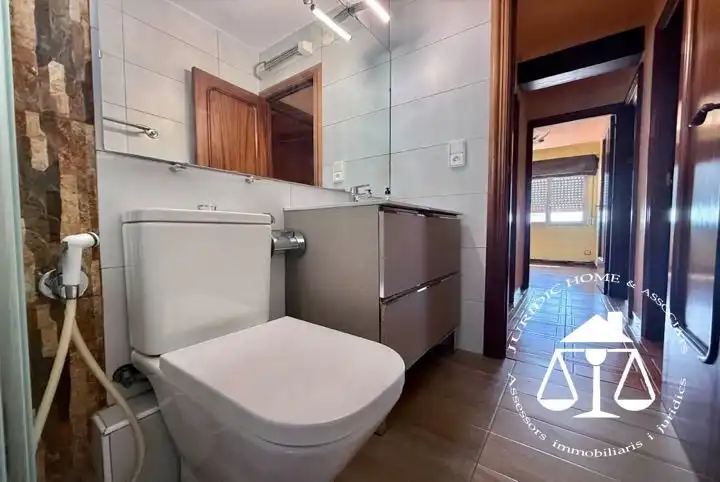 Bany de Pis en venda en Barcelona amb Terrassa